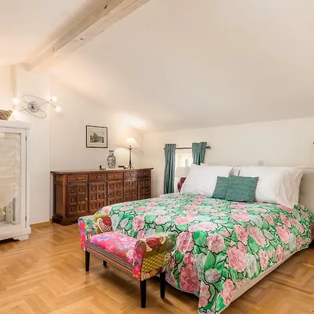Vilma Villa